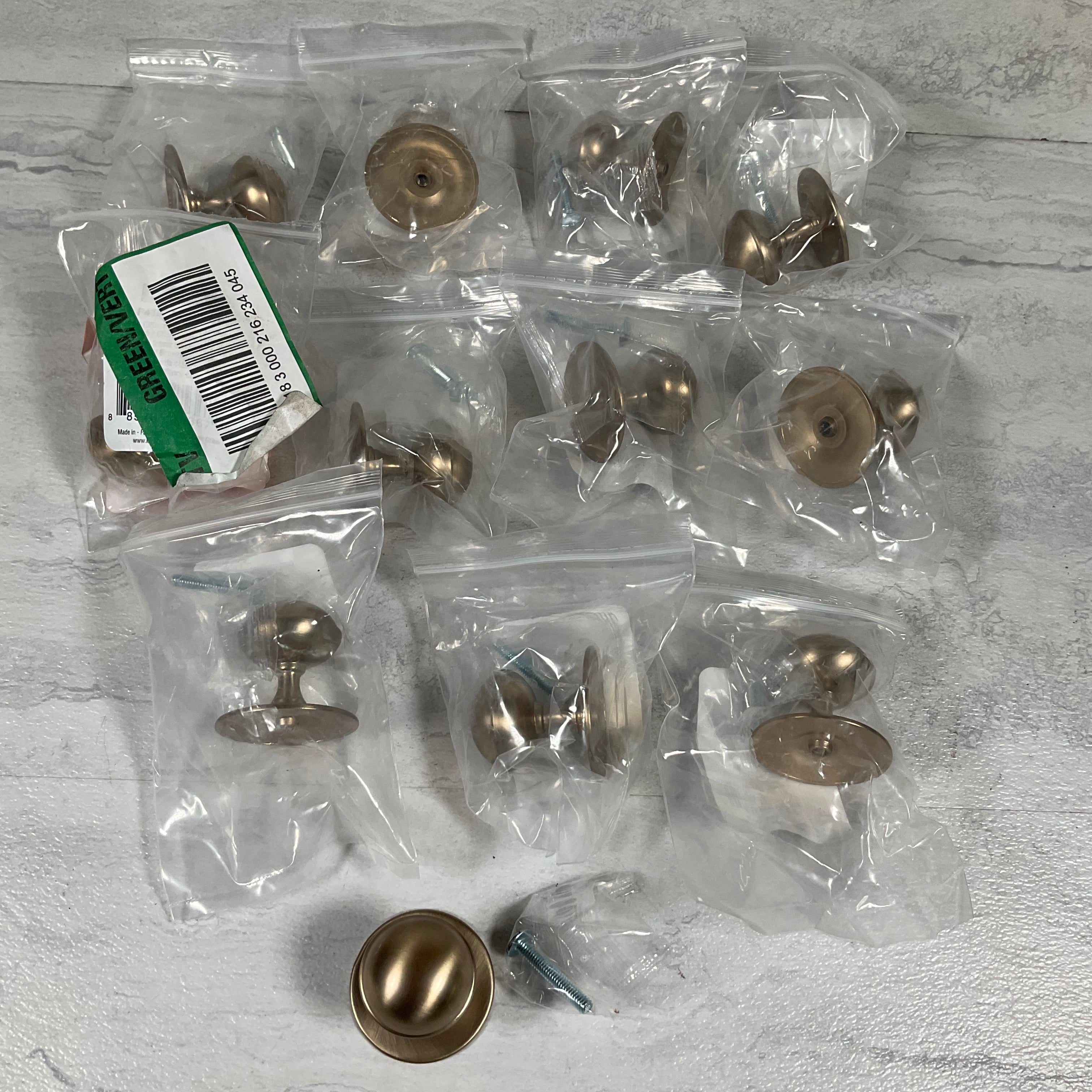 (Lot of 12) Liberty Classic Farmhouse 1-1/2 in. Champagne Bronze Cabinet Knob (7464557805806)